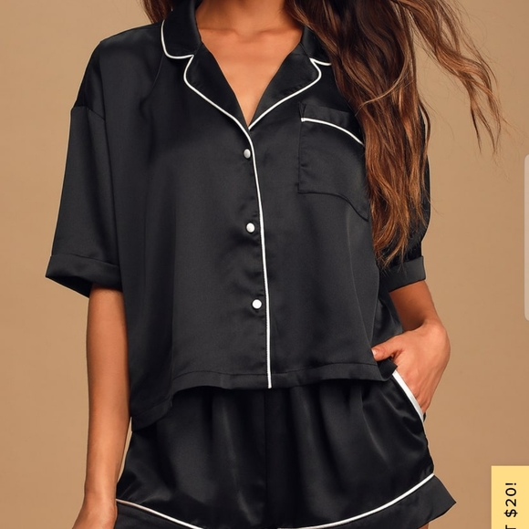 🔥 Lulus Beauty Sleep Black Satin Pj Set - Picture 10 of 12